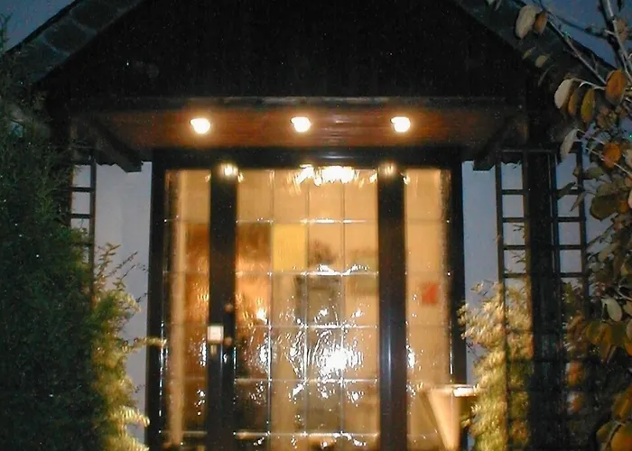 Gasthof Zur Flora 2*